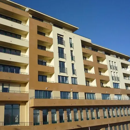 Tisza Palota Hotel *