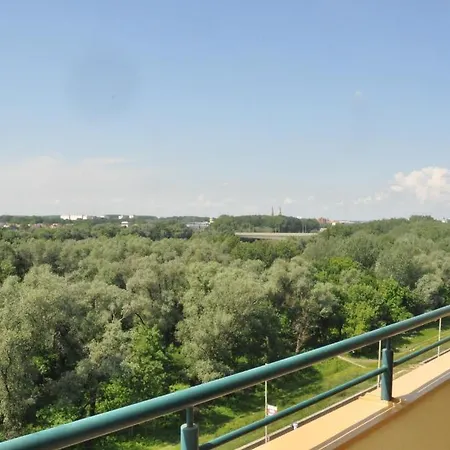 Tisza Palota Ξενοδοχείο